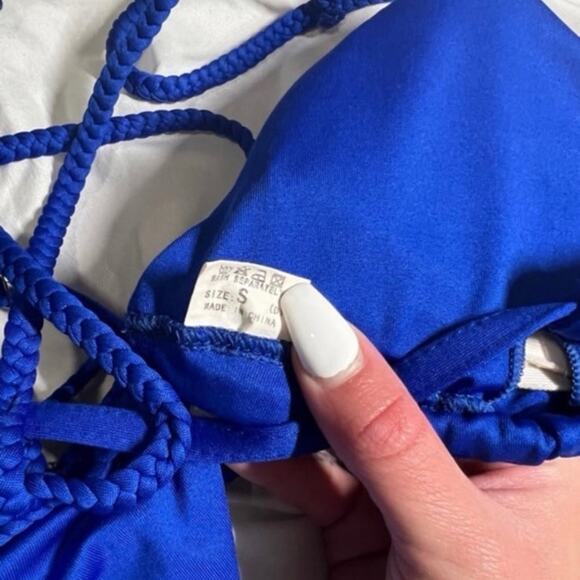 Strappy Blue Bikini - Picture 4 of 6